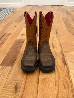 Justin Women’s Starlina Western Boots- Broad Square Toe- NEW Size 8.5
